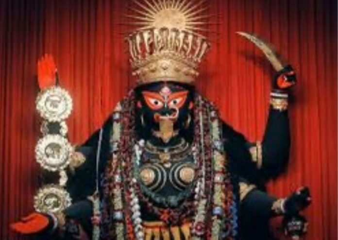 In Hindu mythology, Kali is a powerful and fierce goddess who is considered the embodiment of time, change, destruction and transformation. She is often depicted as a black-skinned goddess with a terrifying appearance, wearing a skull garland and a skirt made of human arms. Kali is usually depicted with multiple arms, wielding weapons and standing on the body of Shiva.